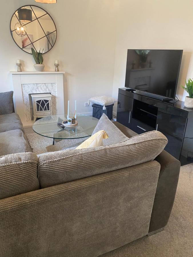 Inverness City Apartments - Modern & Bright Apartment Close To Raigmore Hospital & Shops Inshes Esterno foto